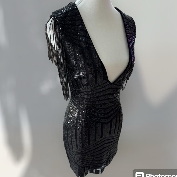 NWT superdown Carly Fringe Sequin Mini Dress Black S Party Event Glam - Picture 3 of 11